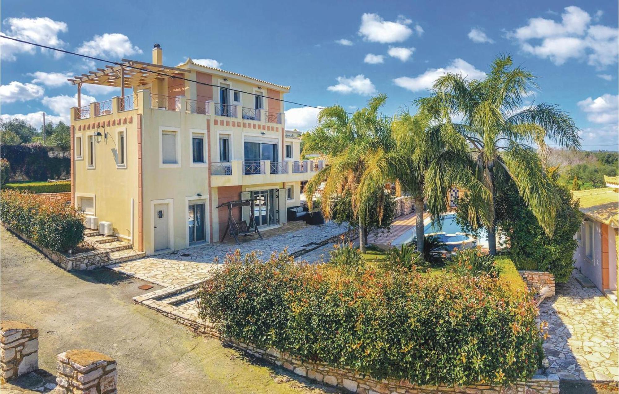 Amazing Home In Koroni With Wifi Exterior foto